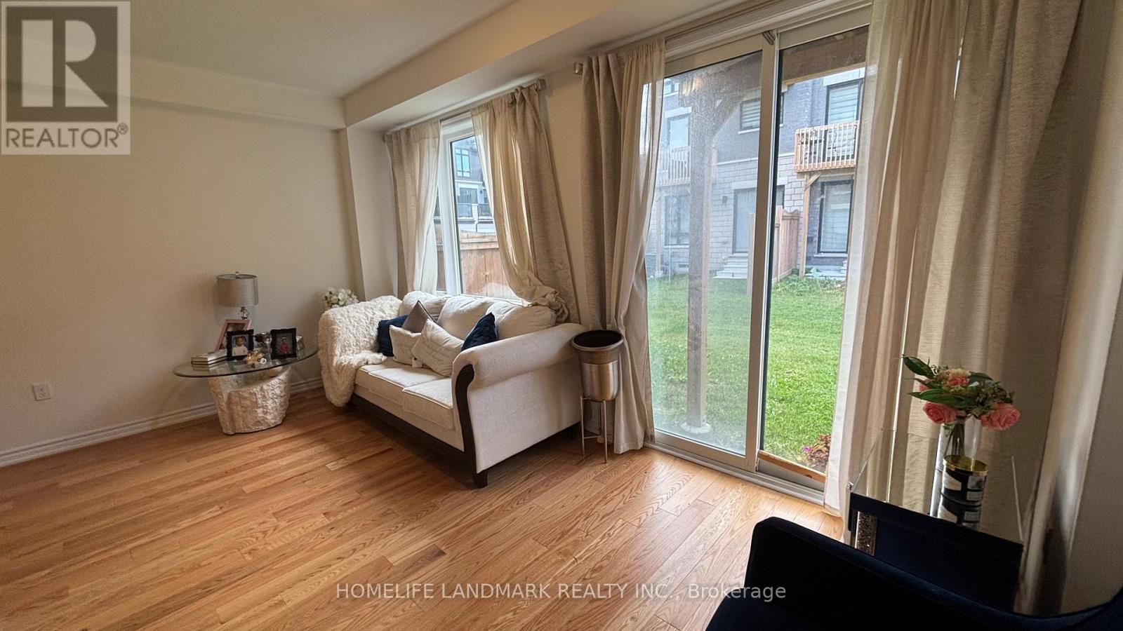 42 Lake Trail Way, Whitby, Ontario  L1M 0M3 - Photo 7 - E12440564