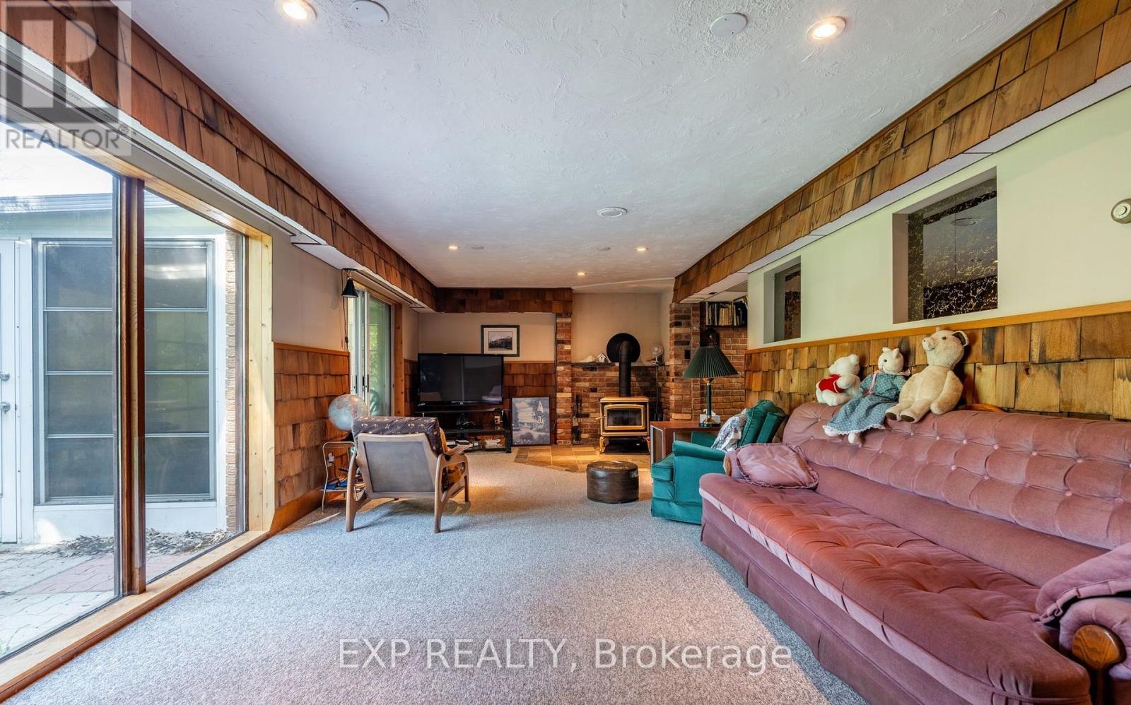1215 Derry Road, Milton, Ontario  L0P 1B0 - Photo 23 - W12477128