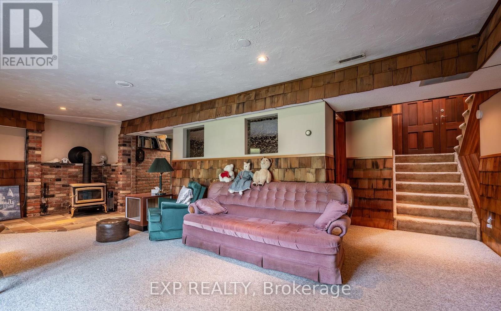 1215 Derry Road, Milton, Ontario  L0P 1B0 - Photo 24 - W12477128