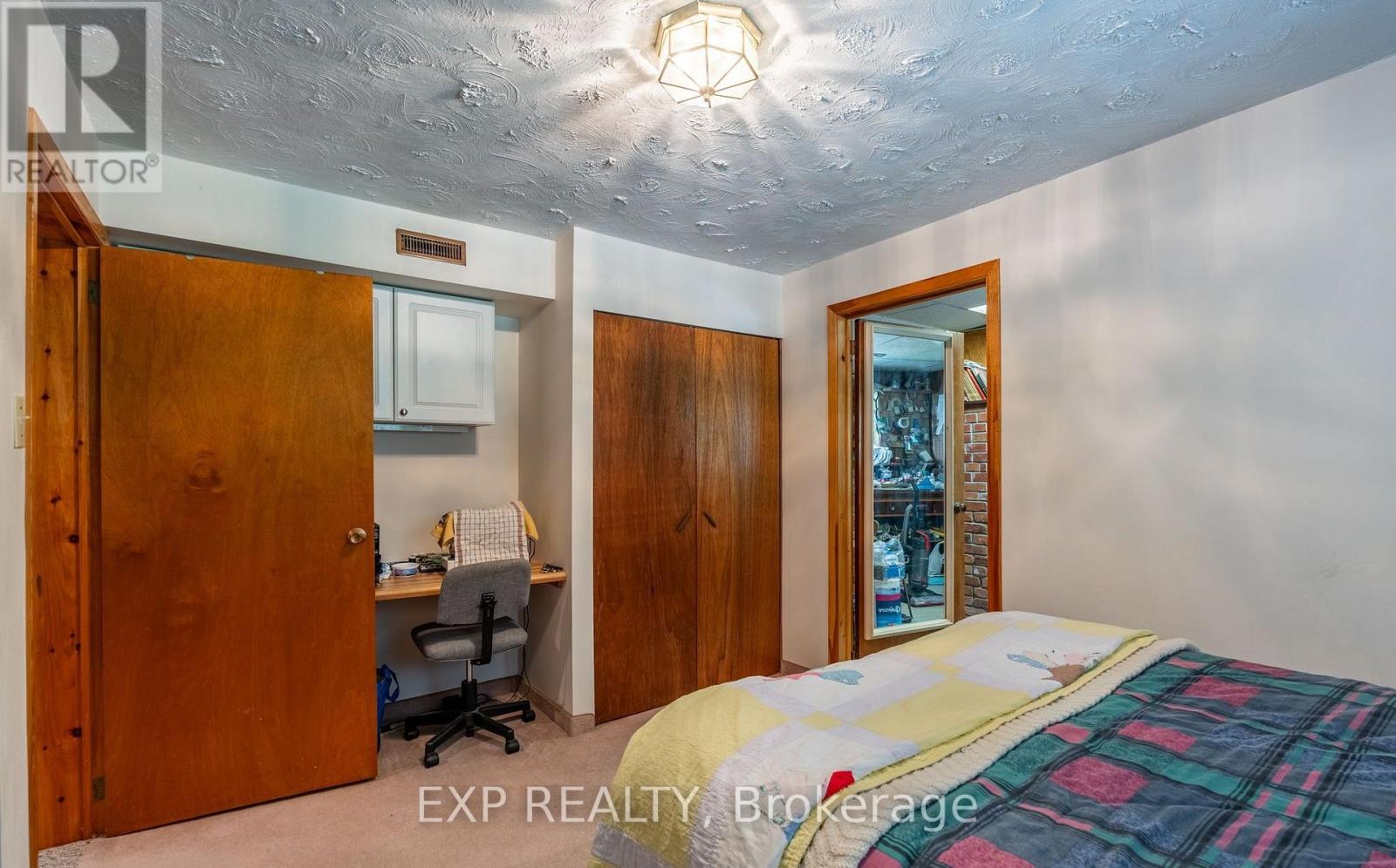 1215 Derry Road, Milton, Ontario  L0P 1B0 - Photo 28 - W12477128
