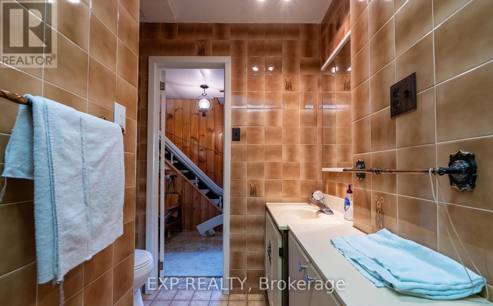 1215 Derry Road, Milton, Ontario  L0P 1B0 - Photo 30 - W12477128