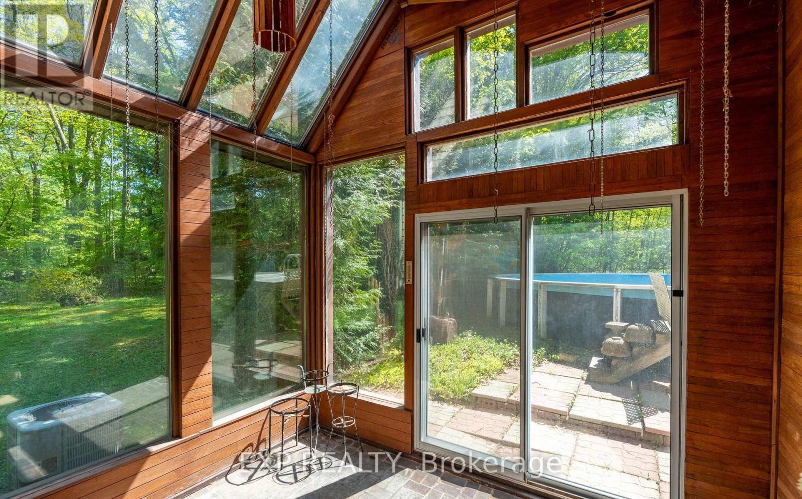 1215 Derry Road, Milton, Ontario  L0P 1B0 - Photo 32 - W12477128