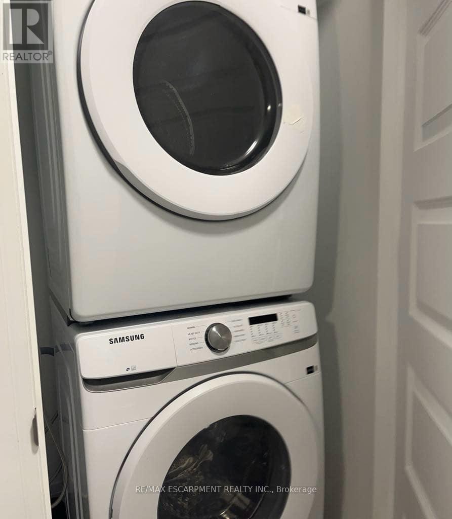 214 - 95 Dundas Street W, Oakville, Ontario  L6M 5N4 - Photo 12 - W12356864