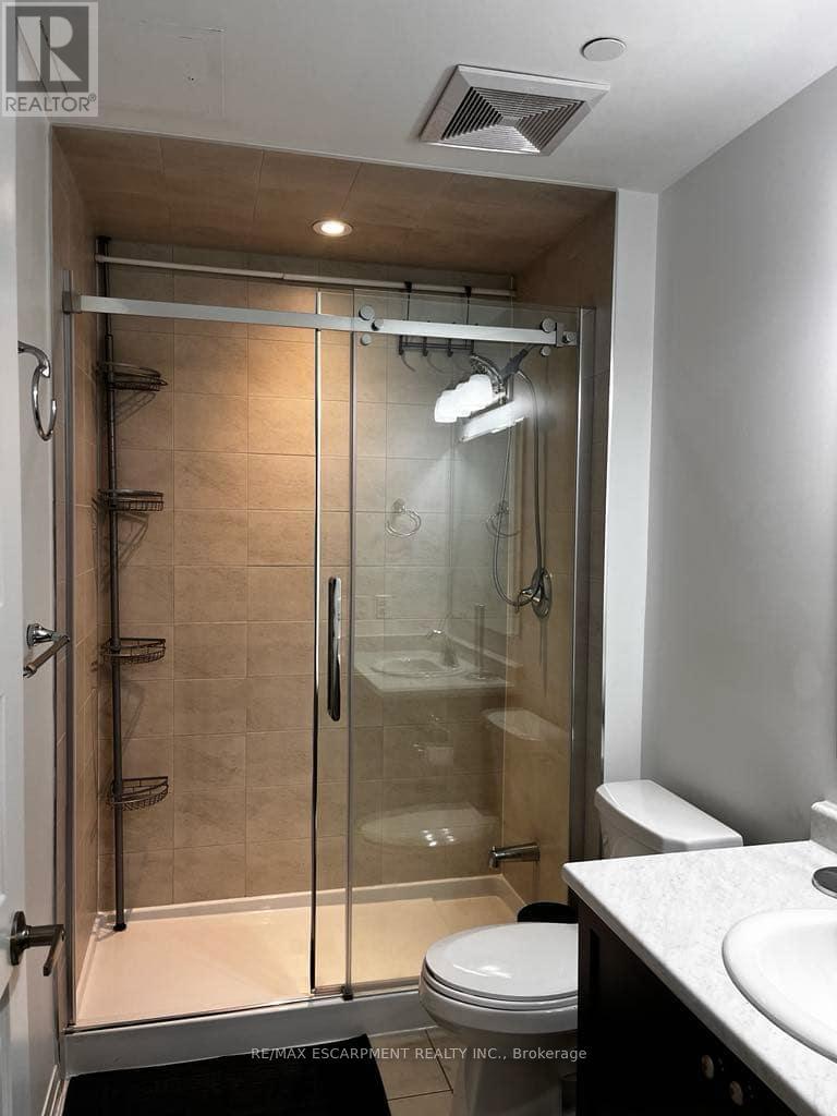 214 - 95 Dundas Street W, Oakville, Ontario  L6M 5N4 - Photo 11 - W12356864