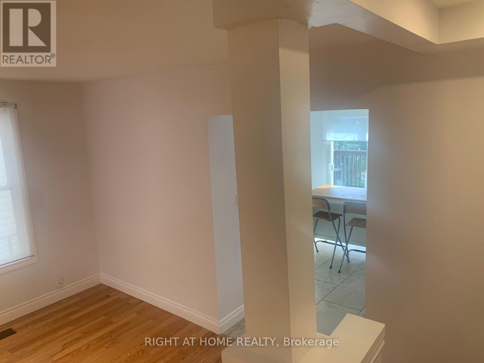 38 Beechwood Avenue, Hamilton, Ontario  L8L 2S4 - Photo 17 - X12475020