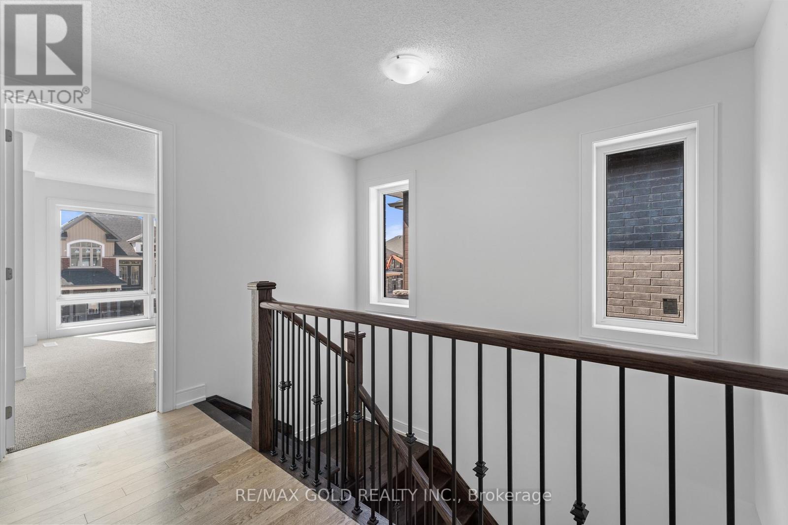 31 Stanley Leitch Drive, Erin, Ontario  N0B 1T0 - Photo 17 - X12476814