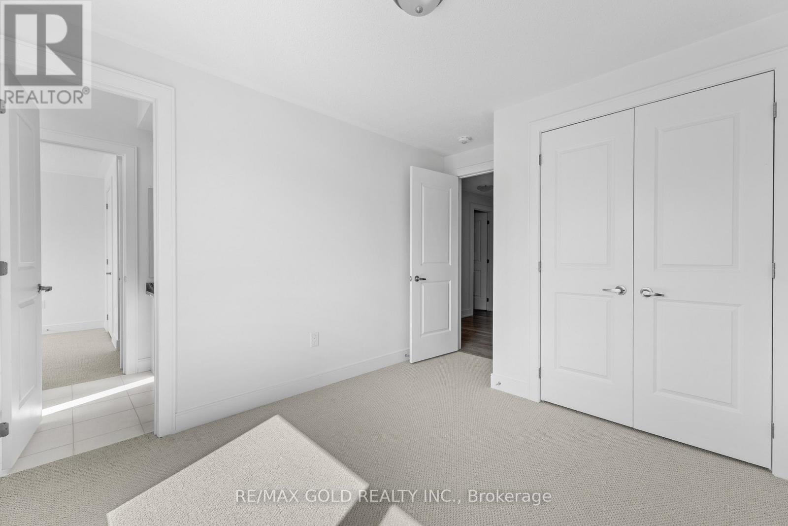 31 Stanley Leitch Drive, Erin, Ontario  N0B 1T0 - Photo 31 - X12476814