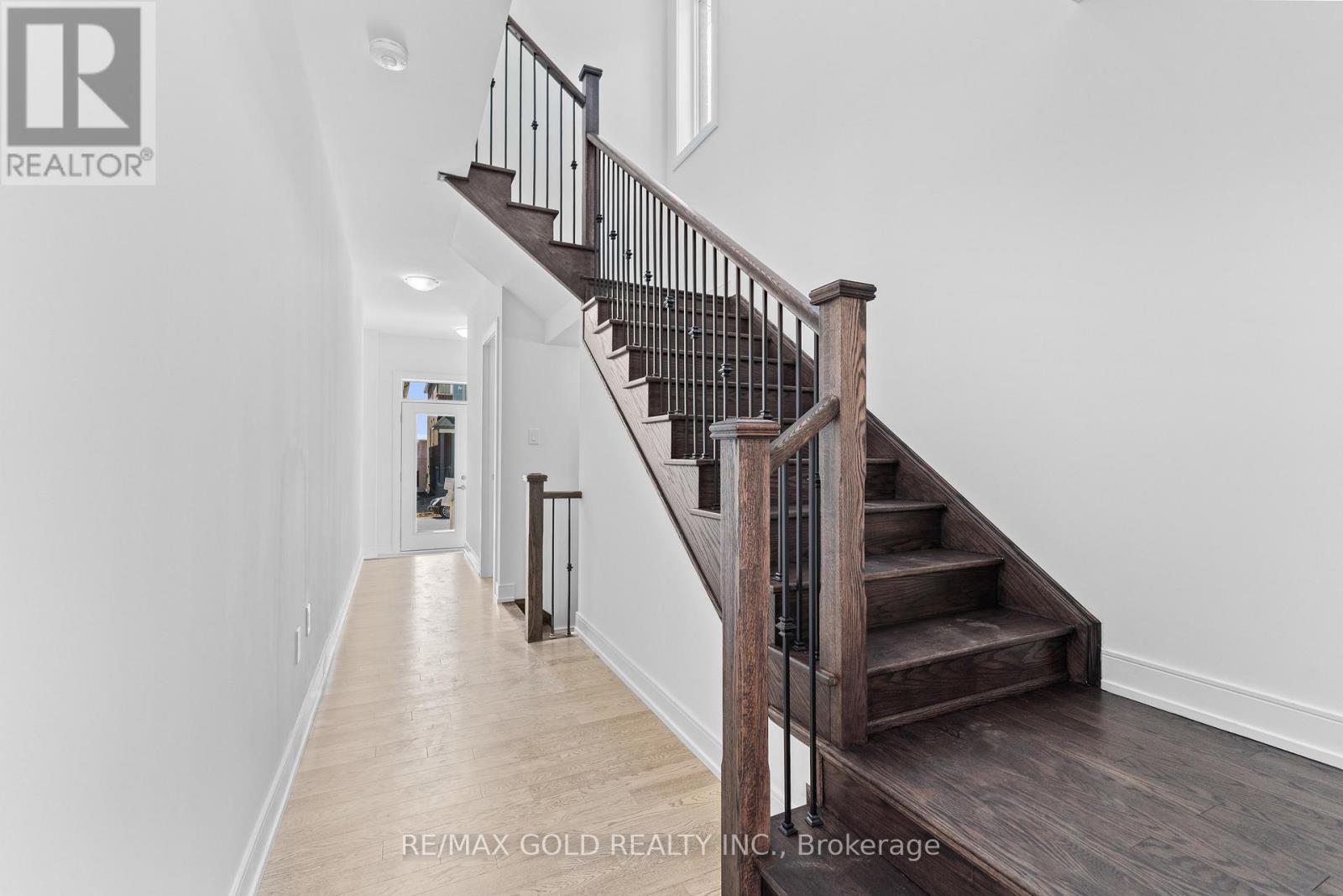 31 Stanley Leitch Drive, Erin, Ontario  N0B 1T0 - Photo 6 - X12476814
