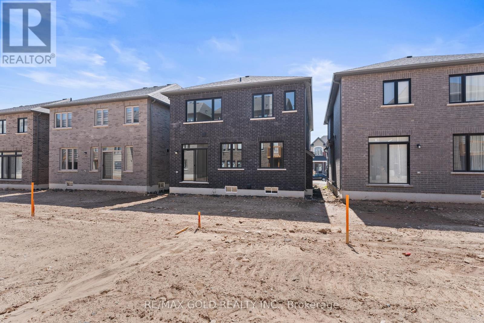 31 Stanley Leitch Drive, Erin, Ontario  N0B 1T0 - Photo 40 - X12476814