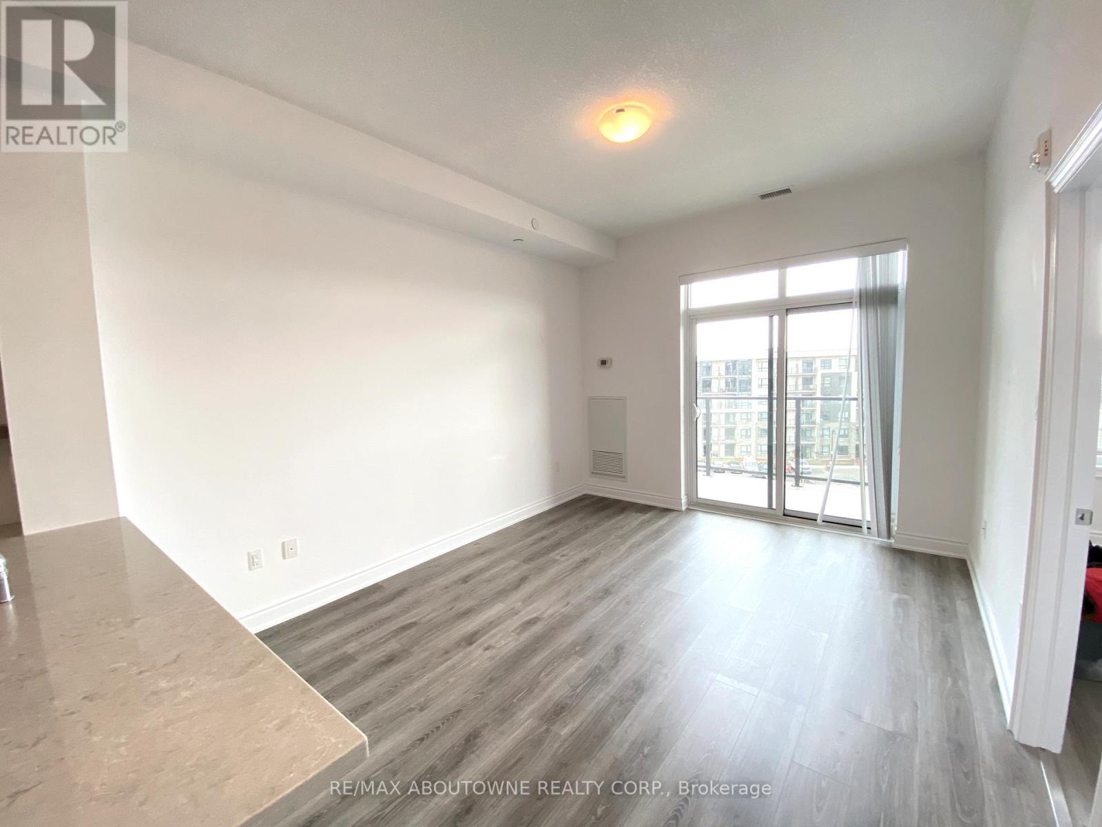 606 - 125 Shoreview Place, Hamilton, Ontario  L8E 0K3 - Photo 8 - X12477074