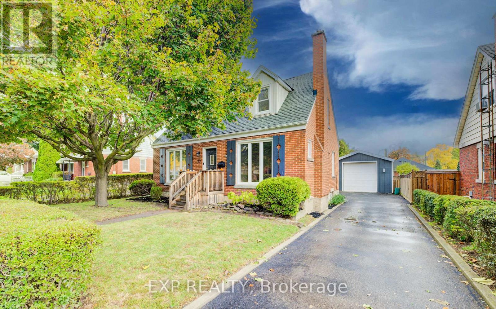 27 DUDHOPE AVENUE, Cambridge, Ontario