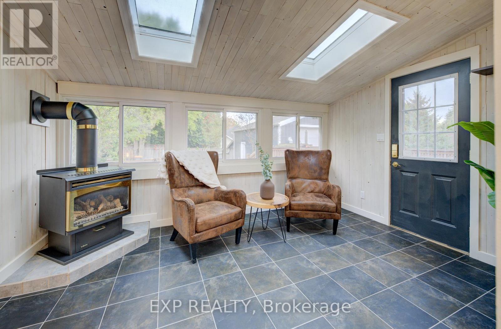 27 Dudhope Avenue, Cambridge, Ontario  N1R 4T2 - Photo 16 - X12477114