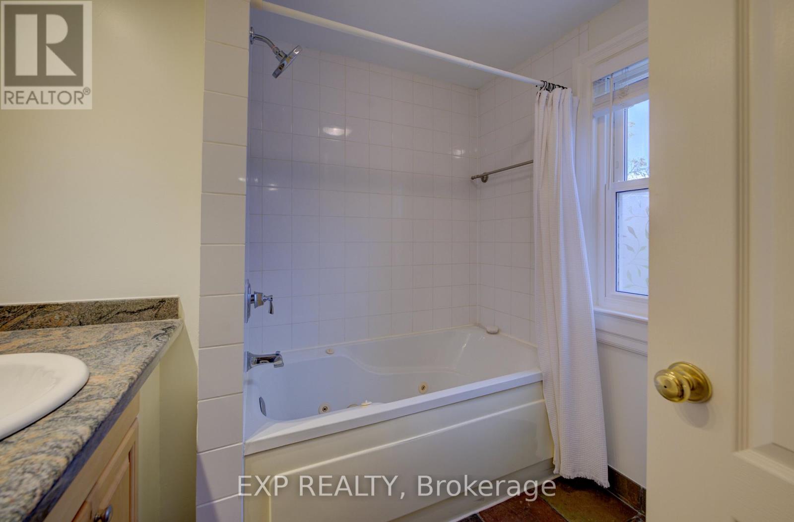 27 Dudhope Avenue, Cambridge, Ontario  N1R 4T2 - Photo 28 - X12477114