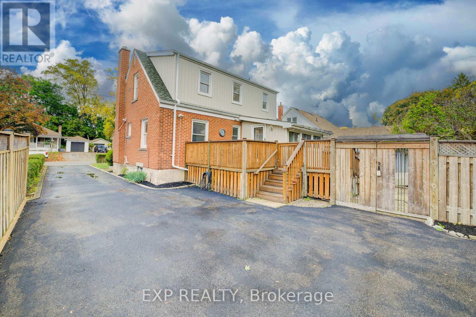 27 Dudhope Avenue, Cambridge, Ontario  N1R 4T2 - Photo 38 - X12477114
