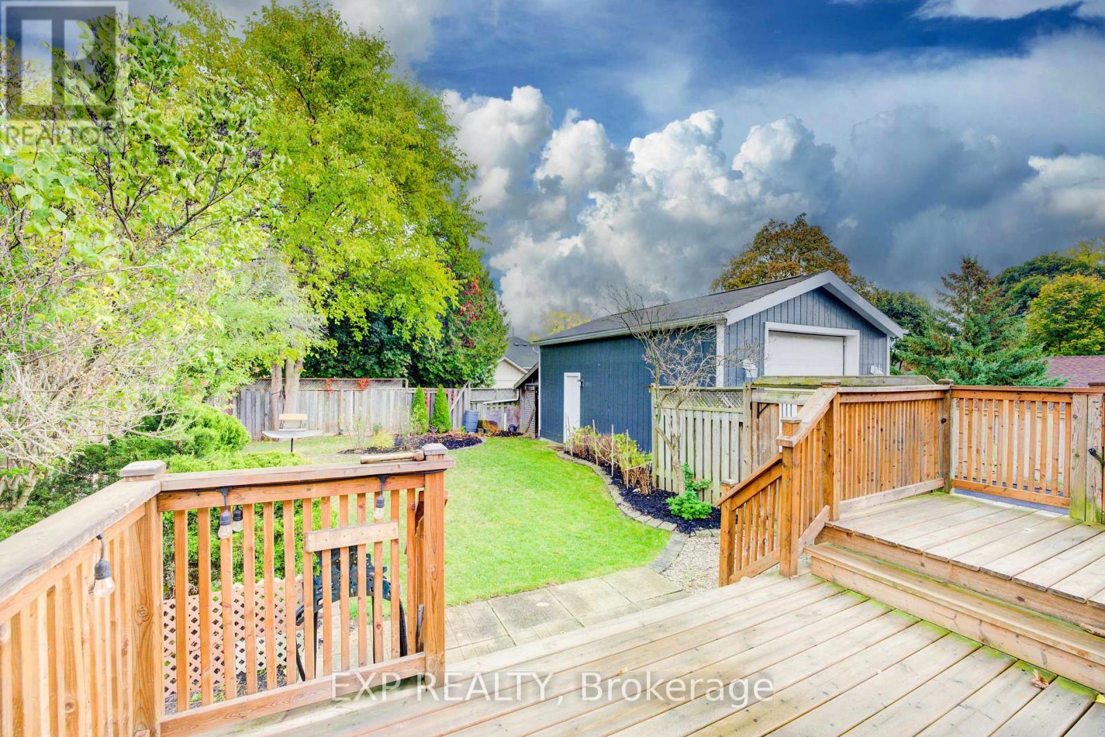 27 Dudhope Avenue, Cambridge, Ontario  N1R 4T2 - Photo 43 - X12477114