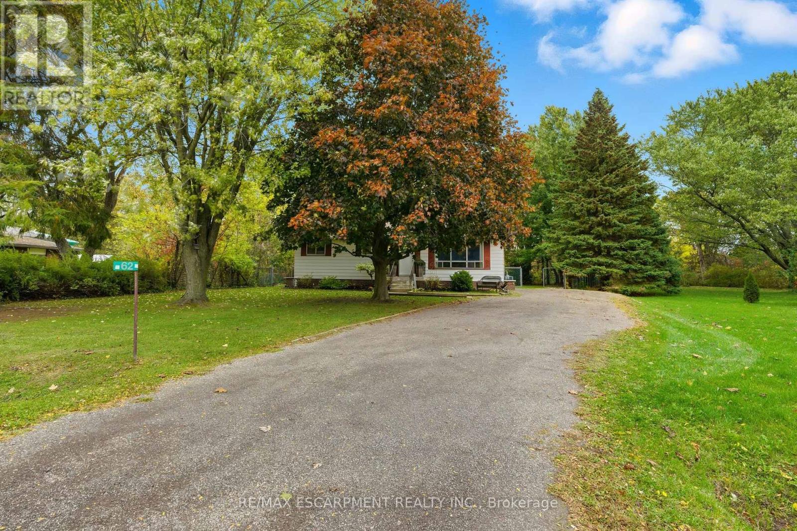 62 Oswego Park Road, Haldimand, Ontario  N1A 2W2 - Photo 7 - X12477118