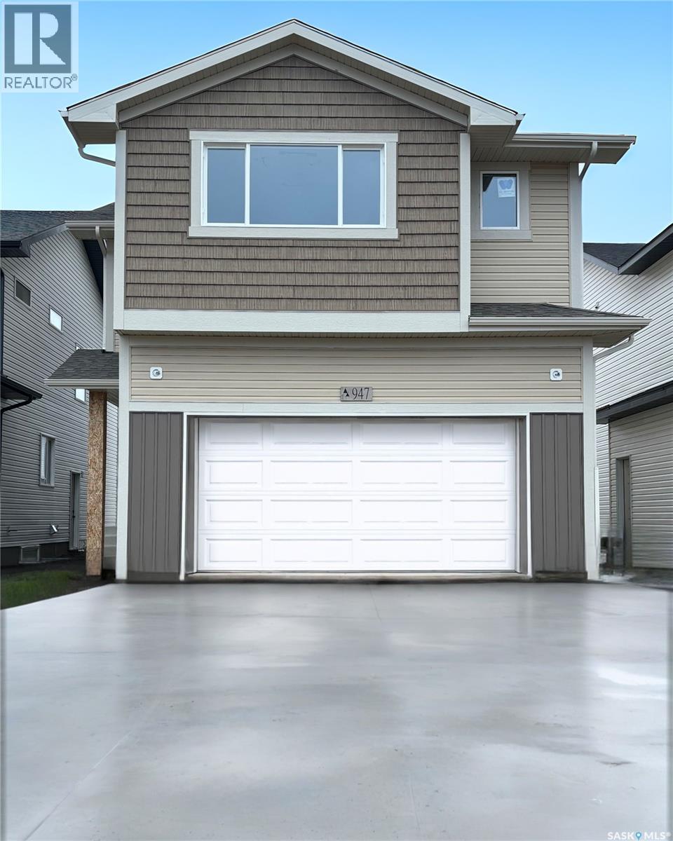 947 Traeger MANOR, Saskatoon, Saskatchewan