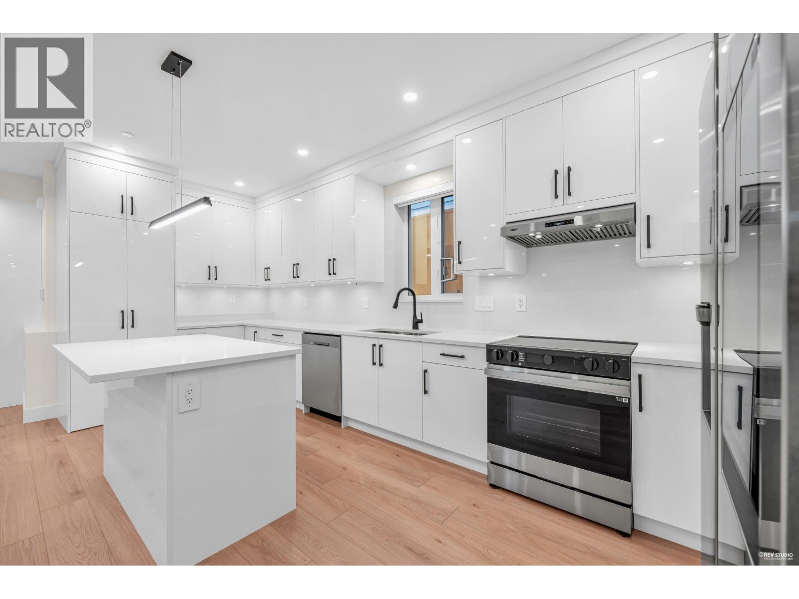 2 3090 Vanness Avenue, Vancouver, British Columbia  V5R 5A1 - Photo 4 - R3061120