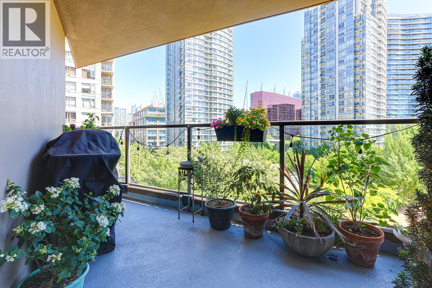 603 989 Beatty Street, Vancouver, British Columbia  V6Z 3C2 - Photo 10 - R3061133