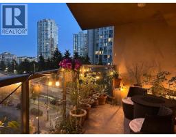 603 989 BEATTY STREET