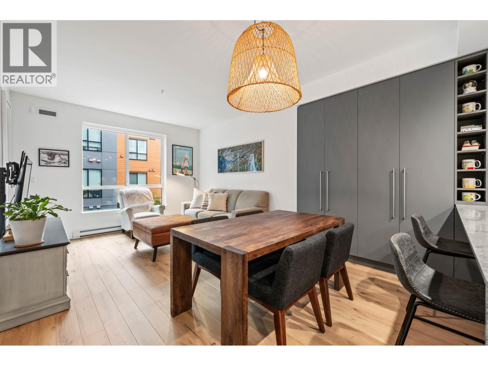 322 3131 Murray Street, Port Moody, British Columbia  V3H 0L9 - Photo 3 - R3061135