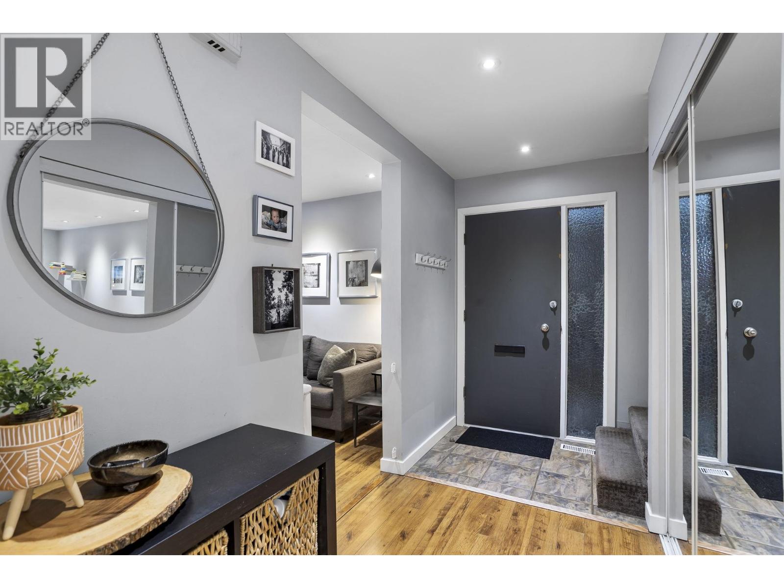 8904 Centaurus Circle, Burnaby, British Columbia  V3J 1C1 - Photo 10 - R3061137