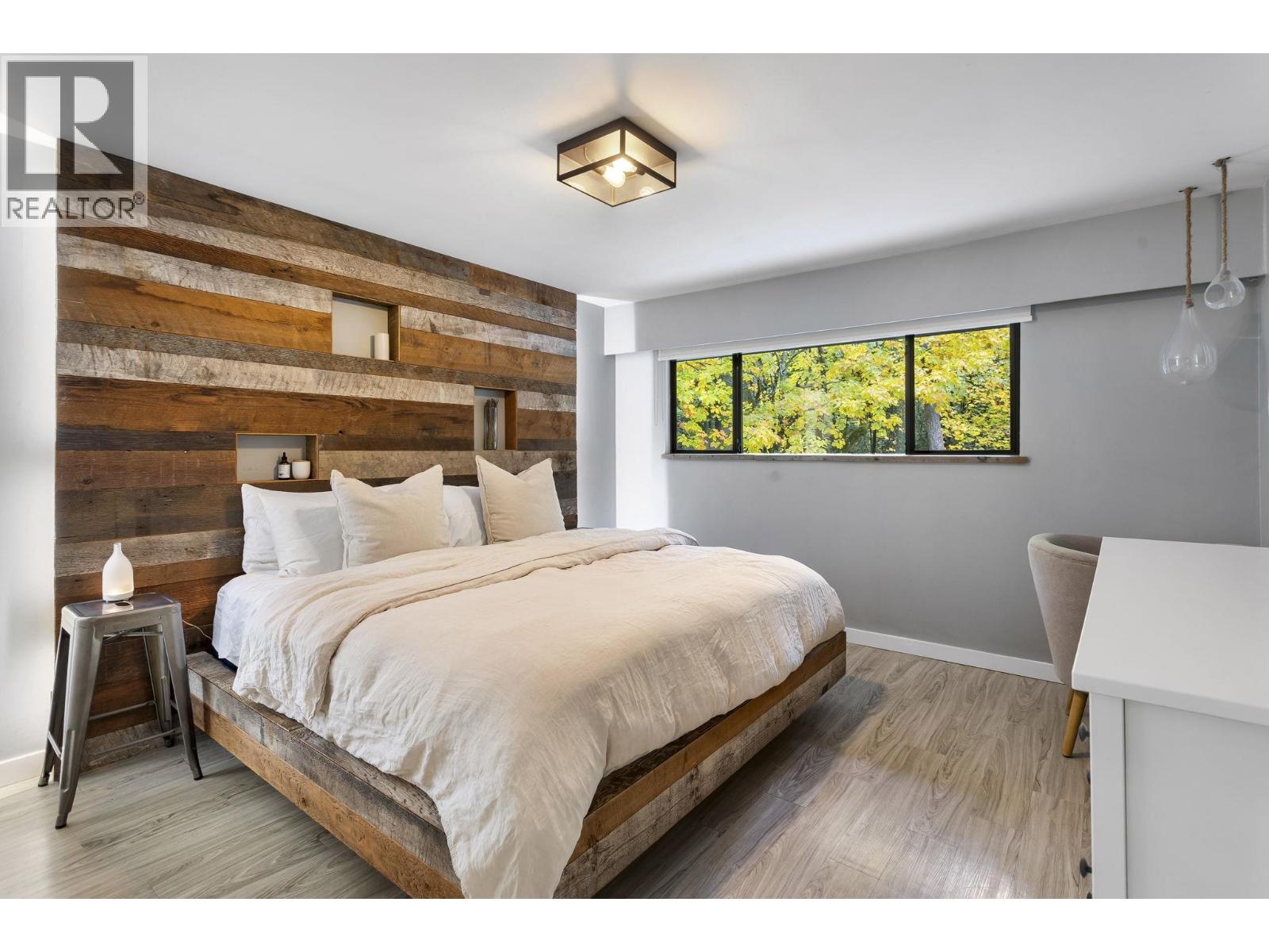 8904 Centaurus Circle, Burnaby, British Columbia  V3J 1C1 - Photo 11 - R3061137