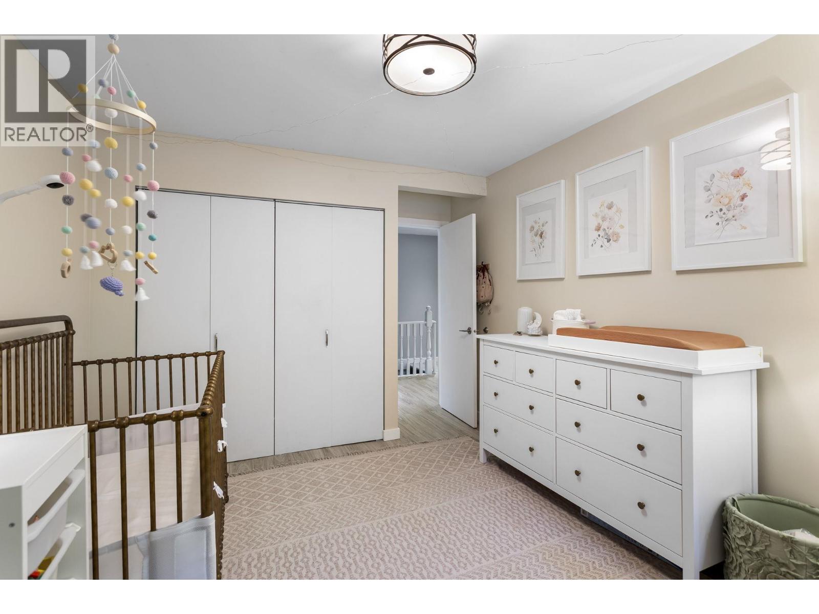 8904 Centaurus Circle, Burnaby, British Columbia  V3J 1C1 - Photo 13 - R3061137