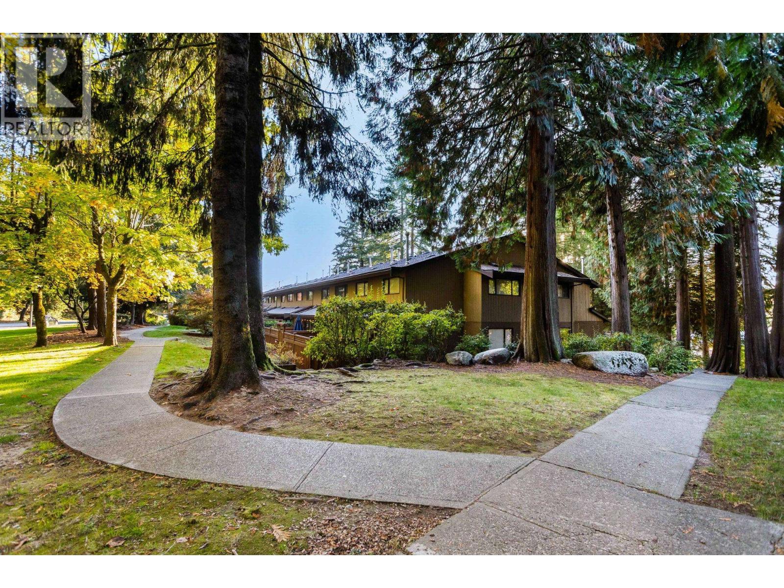 8904 Centaurus Circle, Burnaby, British Columbia  V3J 1C1 - Photo 21 - R3061137