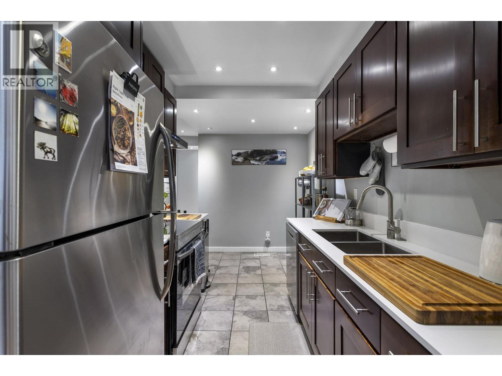 8904 Centaurus Circle, Burnaby, British Columbia  V3J 1C1 - Photo 7 - R3061137