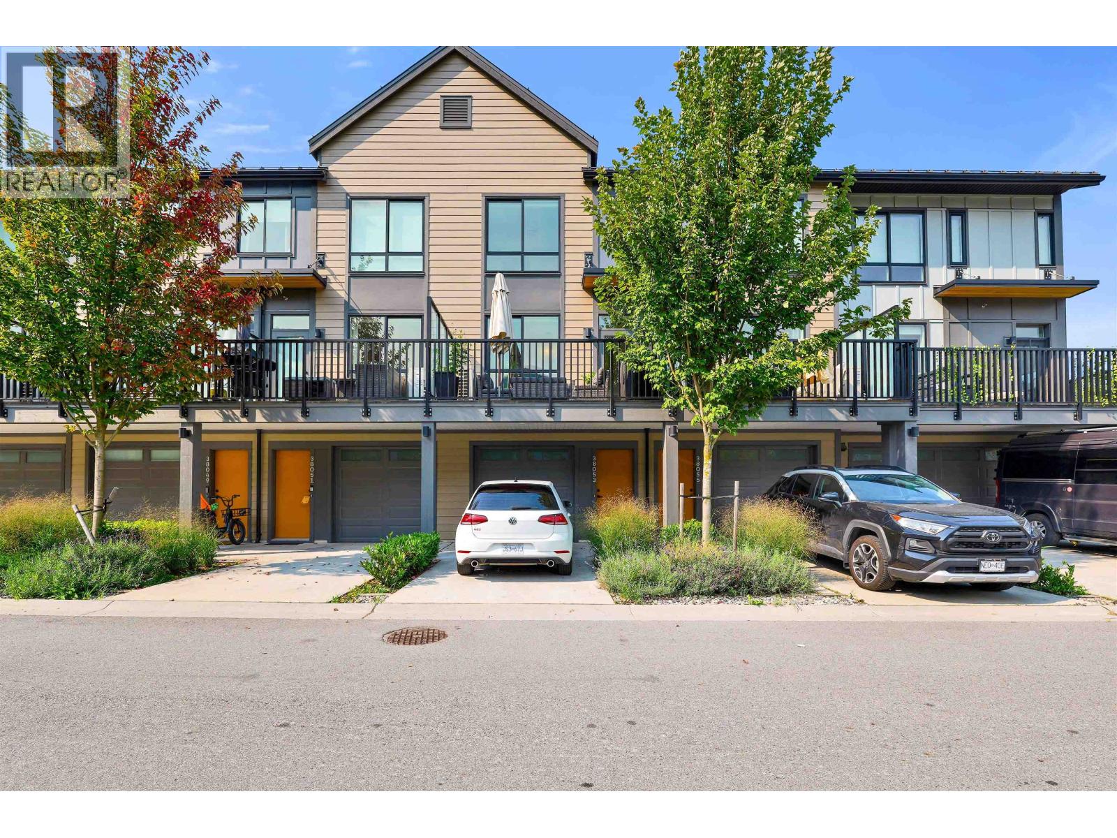 38053 Helm Way, Squamish, British Columbia  V8B 2A1 - Photo 7 - R3050249