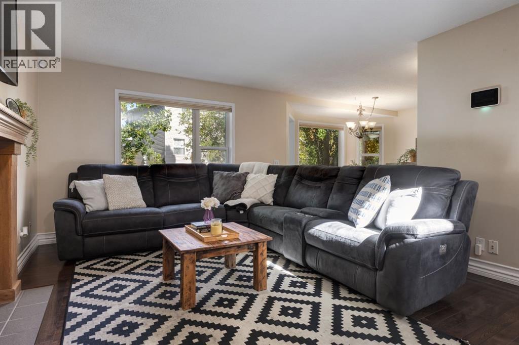 170 Bridlecreek Park Sw, Calgary, Alberta  T2Y 3P1 - Photo 4 - A2260050