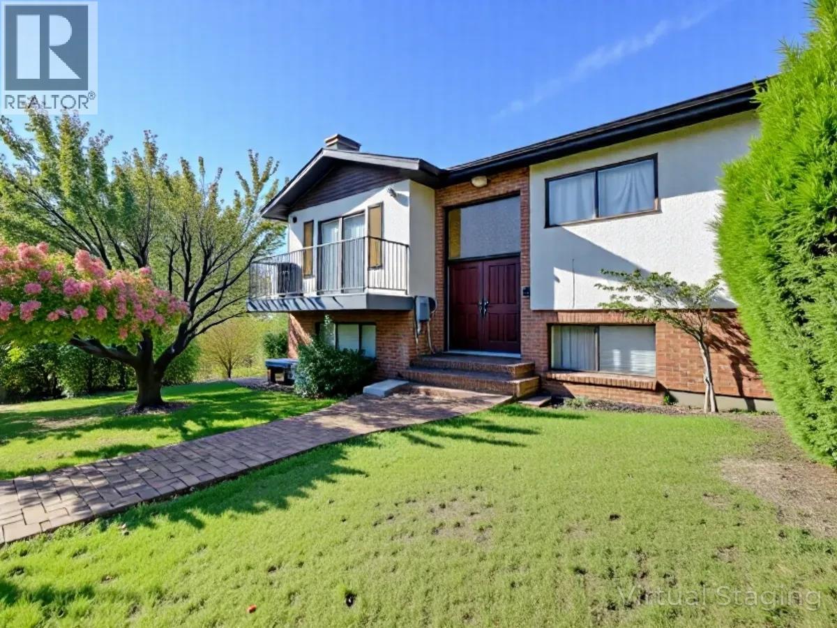 1609 BEWICKE AVENUE, North Vancouver, British Columbia