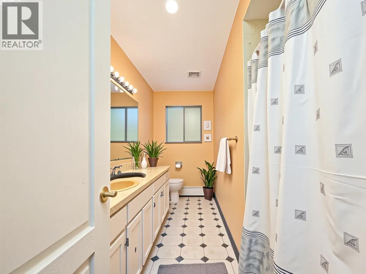 1609 Bewicke Avenue, North Vancouver, British Columbia  V7M 3C2 - Photo 7 - R3061144