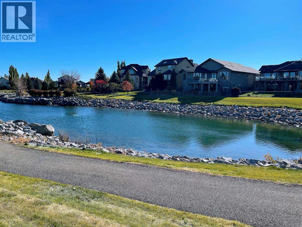 534 Canyon Cove W, Lethbridge, Alberta  T1K 2N4 - Photo 3 - A2264839