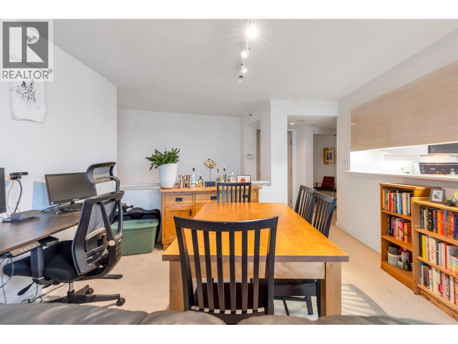 704 990 Beach Avenue, Vancouver, British Columbia  V6Z 2N9 - Photo 13 - R3060771