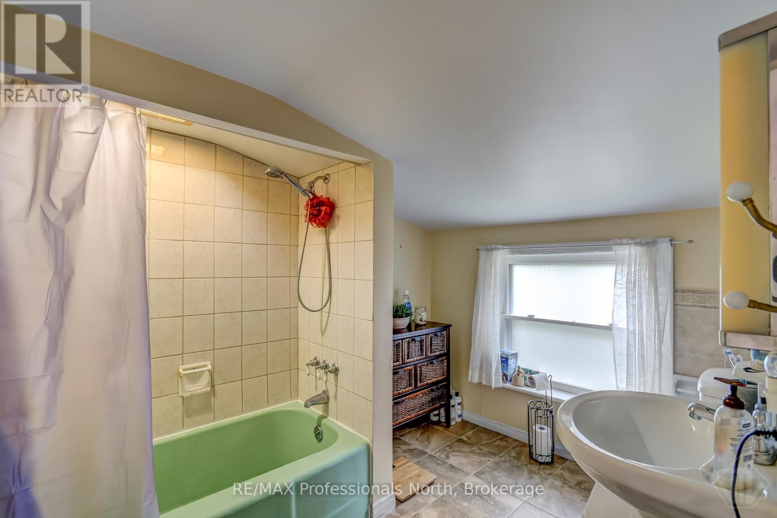 10416 Highway 118, Algonquin Highlands, Ontario  K0M 1S0 - Photo 17 - X12476047