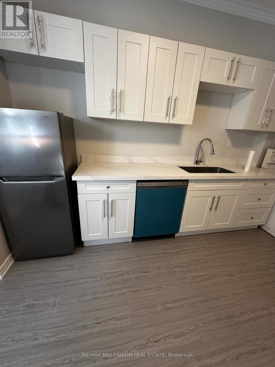 Apt 2 - 25 Howard Street, Toronto, Ontario  M4X 1J6 - Photo 2 - C12477134
