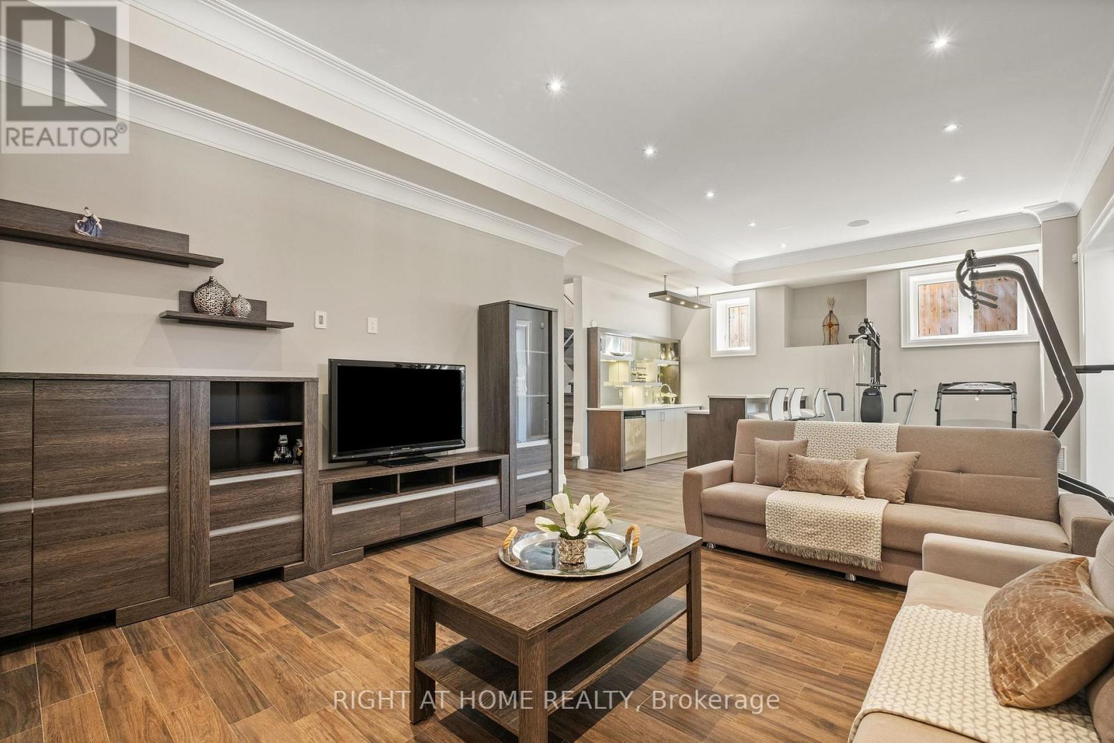316 Churchill Avenue, Toronto, Ontario  M2R 1E7 - Photo 23 - C12477136