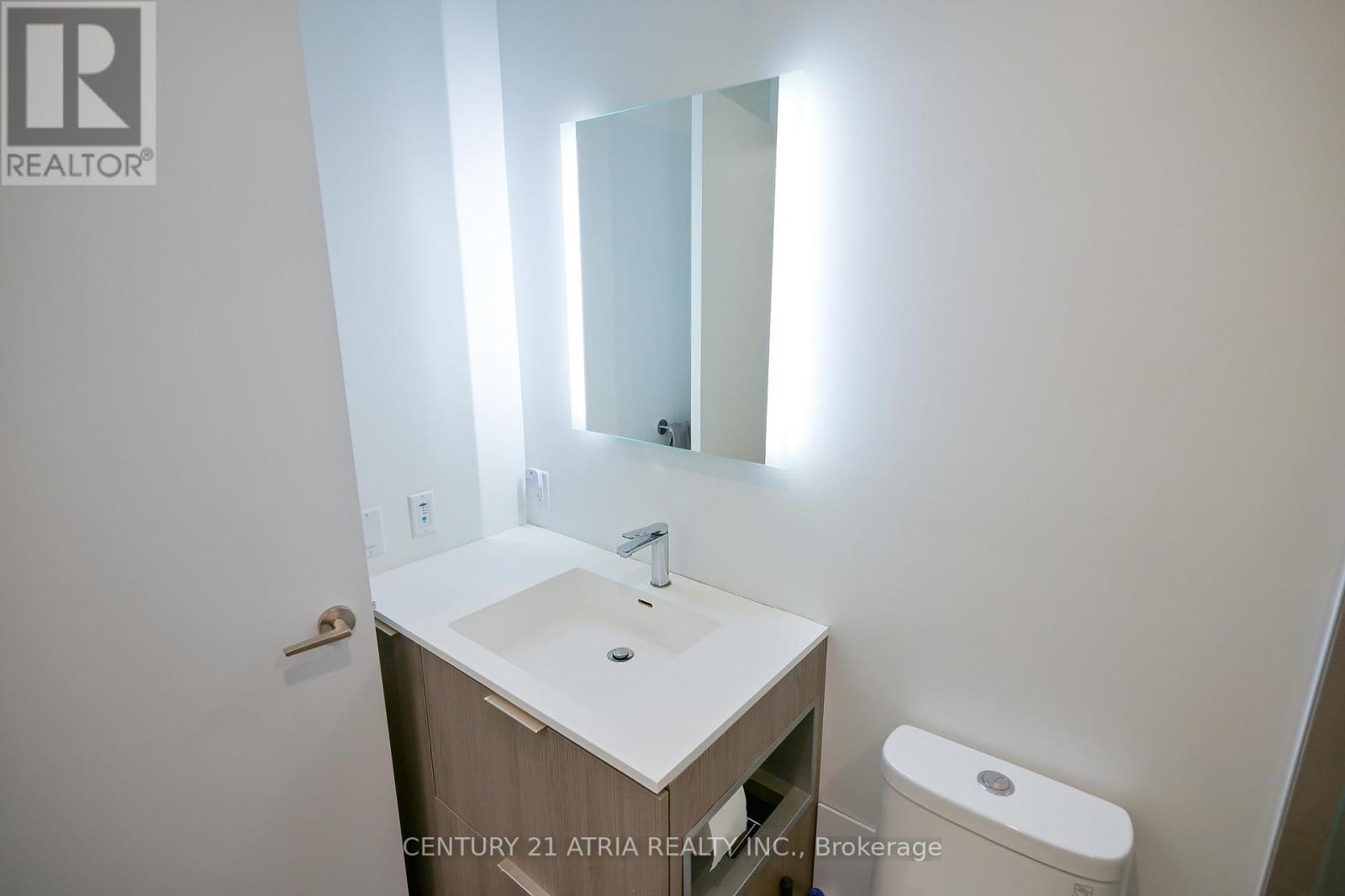 303 - 185 Alberta Avenue, Toronto, Ontario  M6C 0A5 - Photo 8 - C12477140