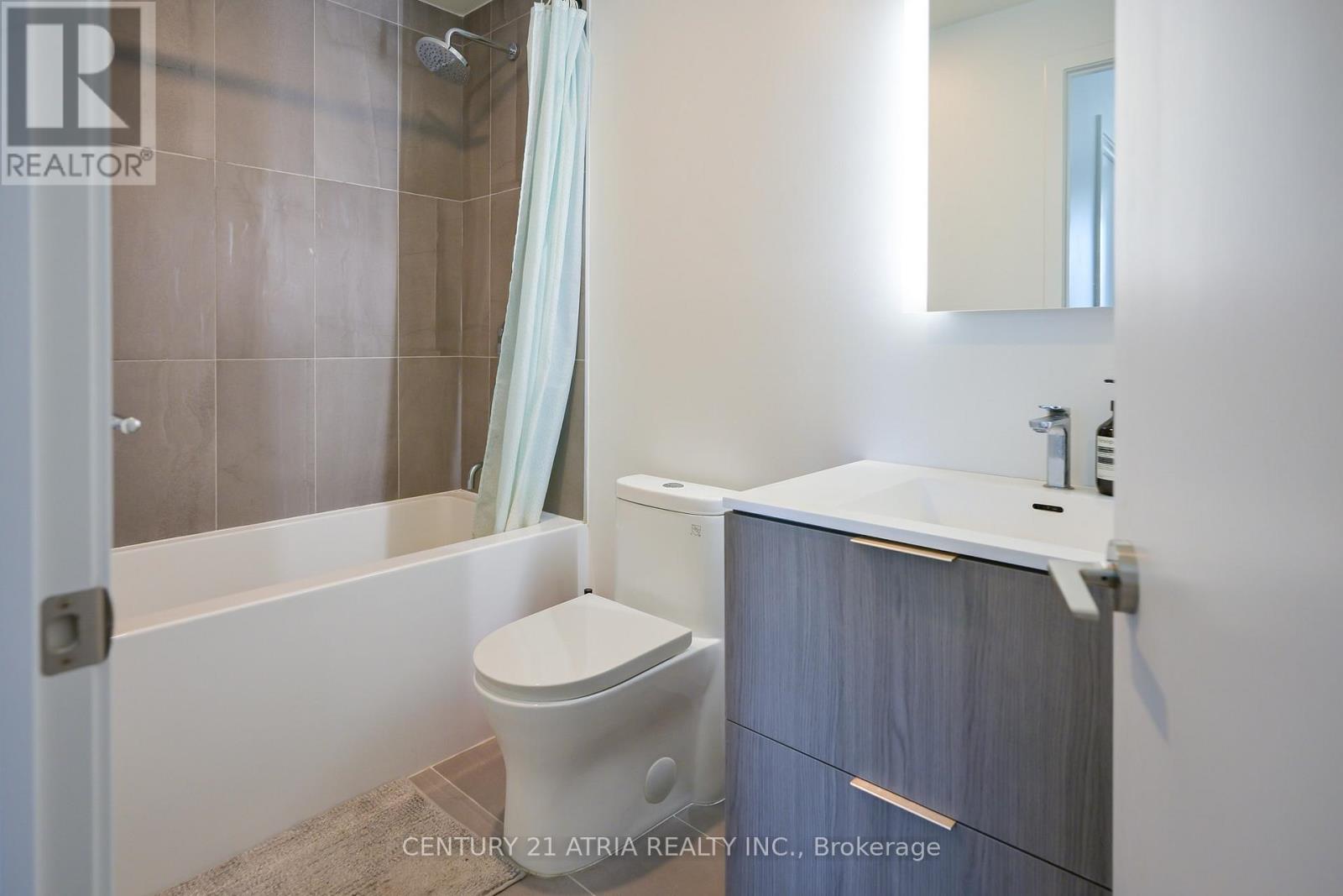 303 - 185 Alberta Avenue, Toronto, Ontario  M6C 0A5 - Photo 9 - C12477140