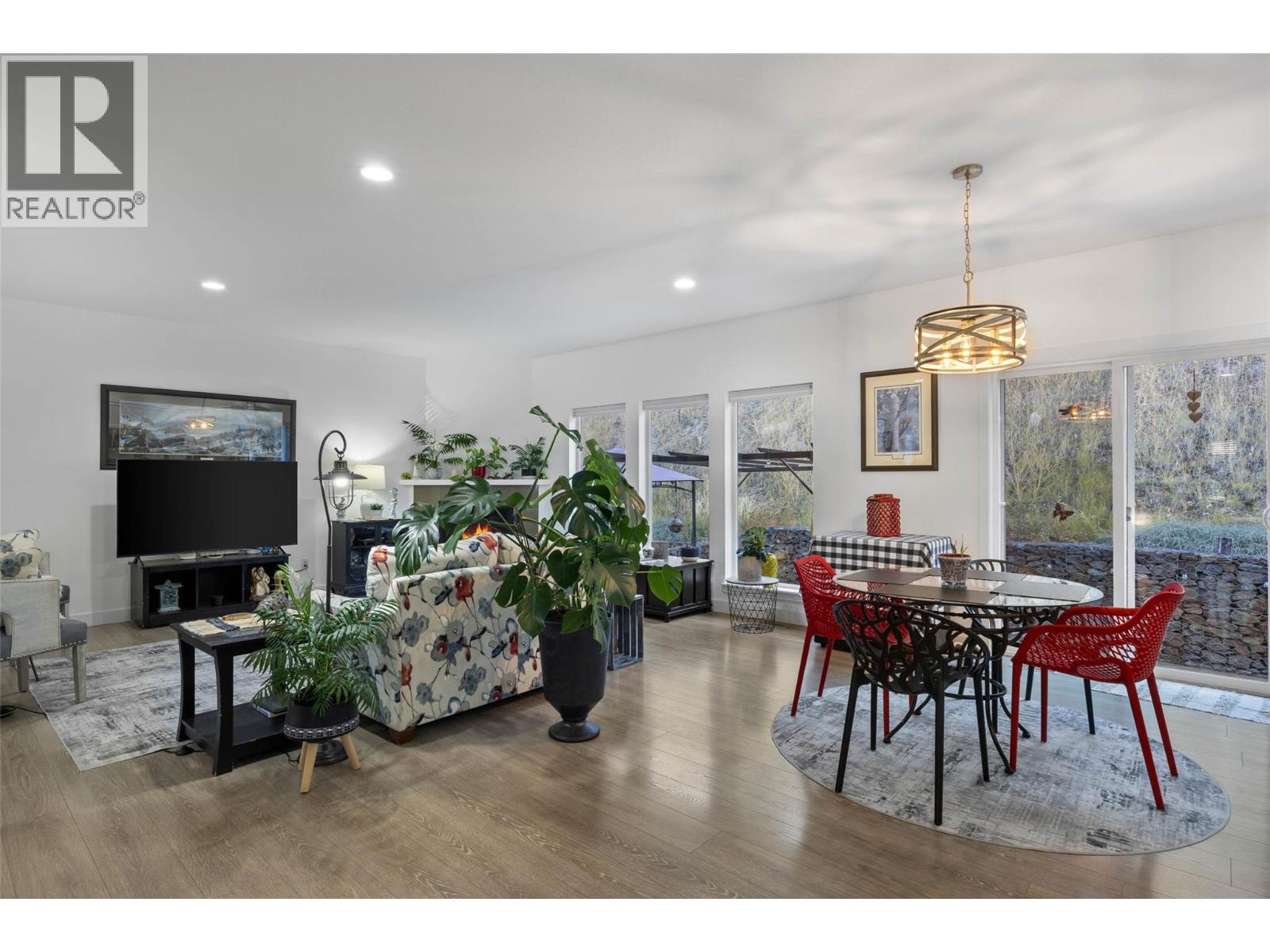1747 Galore Place, Kamloops, British Columbia  V2E 0A7 - Photo 4 - 10366570