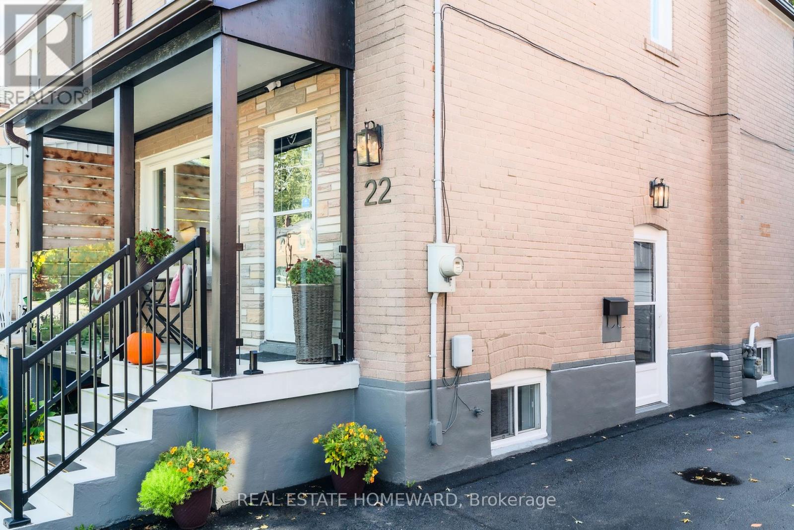 22 Rupert Street, Toronto, Ontario  M1K 1T4 - Photo 3 - E12477151