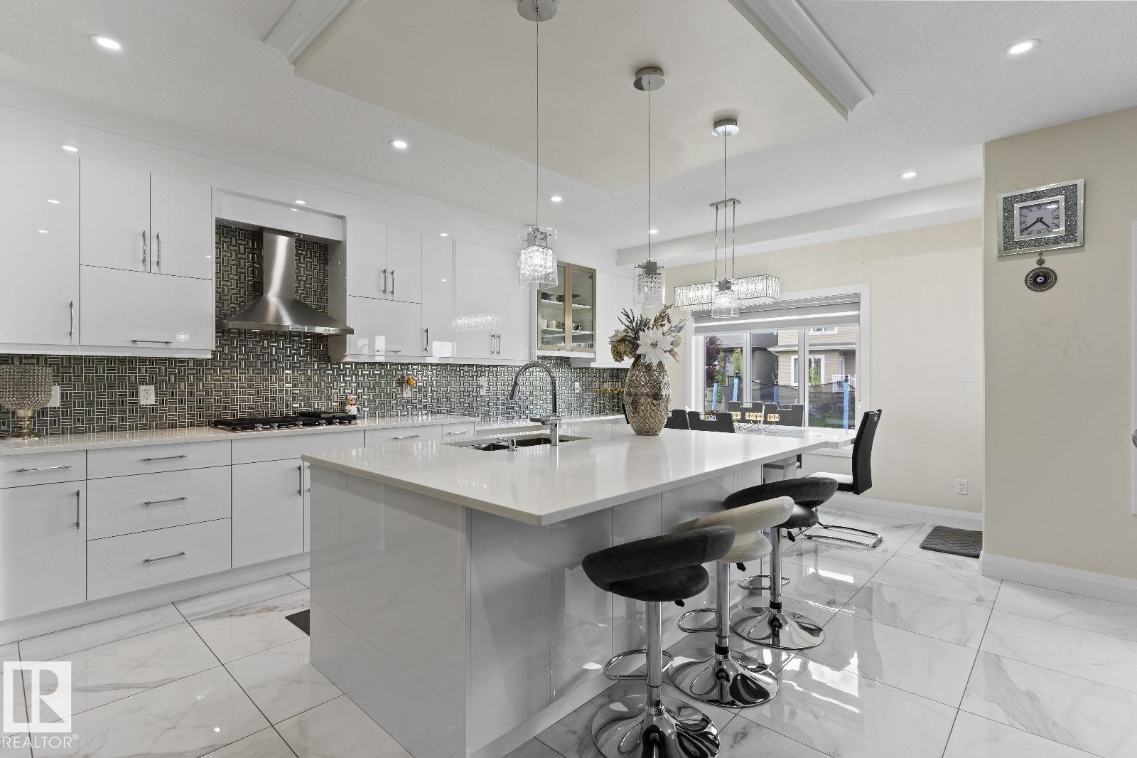 2116 20 Av Nw, Edmonton, Alberta  T6T 2L2 - Photo 23 - E4463111