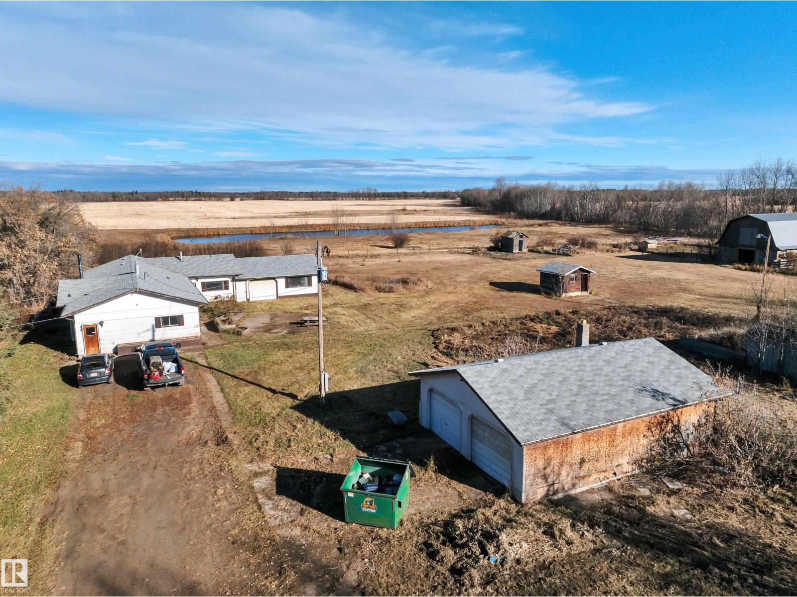 60101 Hwy 827, Rural Thorhild County, Alberta  T0A 3J0 - Photo 2 - E4463112