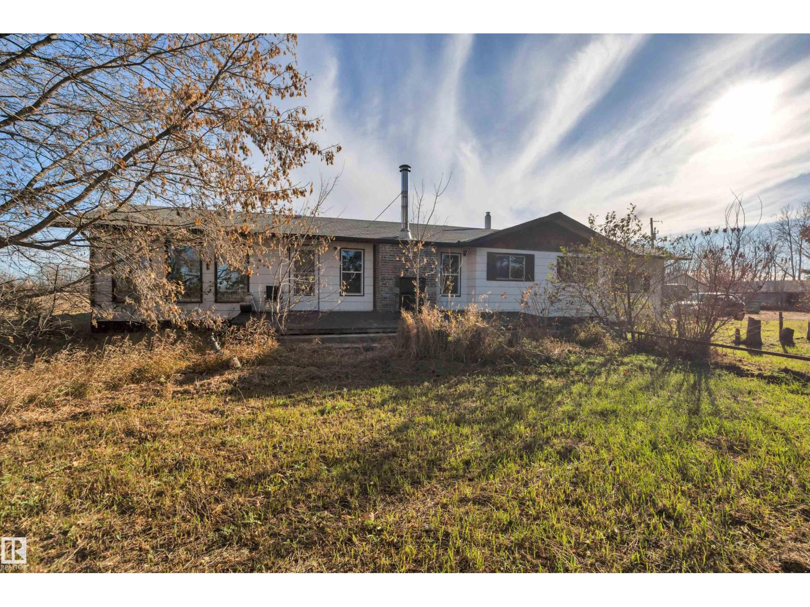 60101 Hwy 827, Rural Thorhild County, Alberta  T0A 3J0 - Photo 43 - E4463112