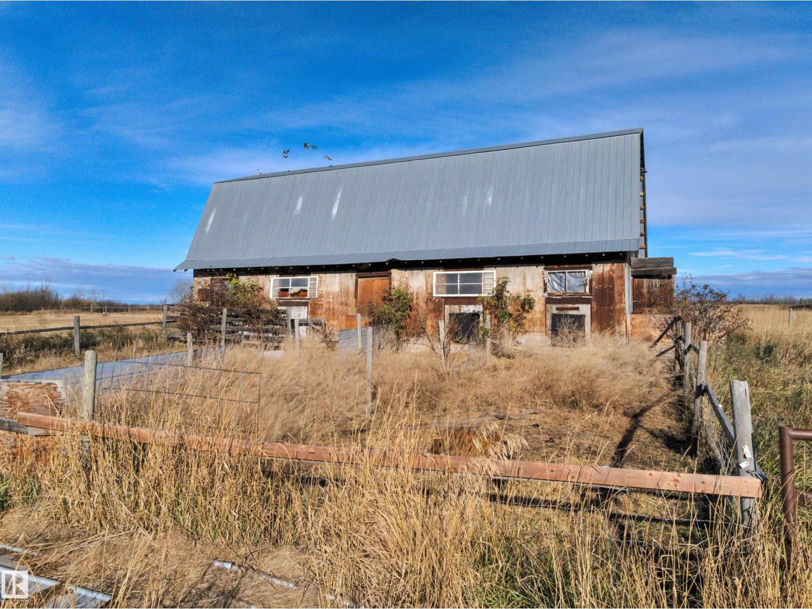 60101 Hwy 827, Rural Thorhild County, Alberta  T0A 3J0 - Photo 47 - E4463112
