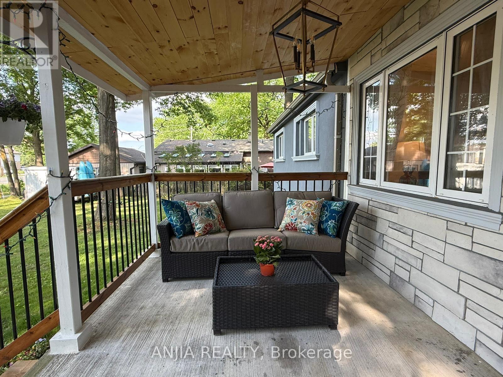 263 Queensville Side Road W, East Gwillimbury, Ontario  L9N 1A8 - Photo 11 - N12477133