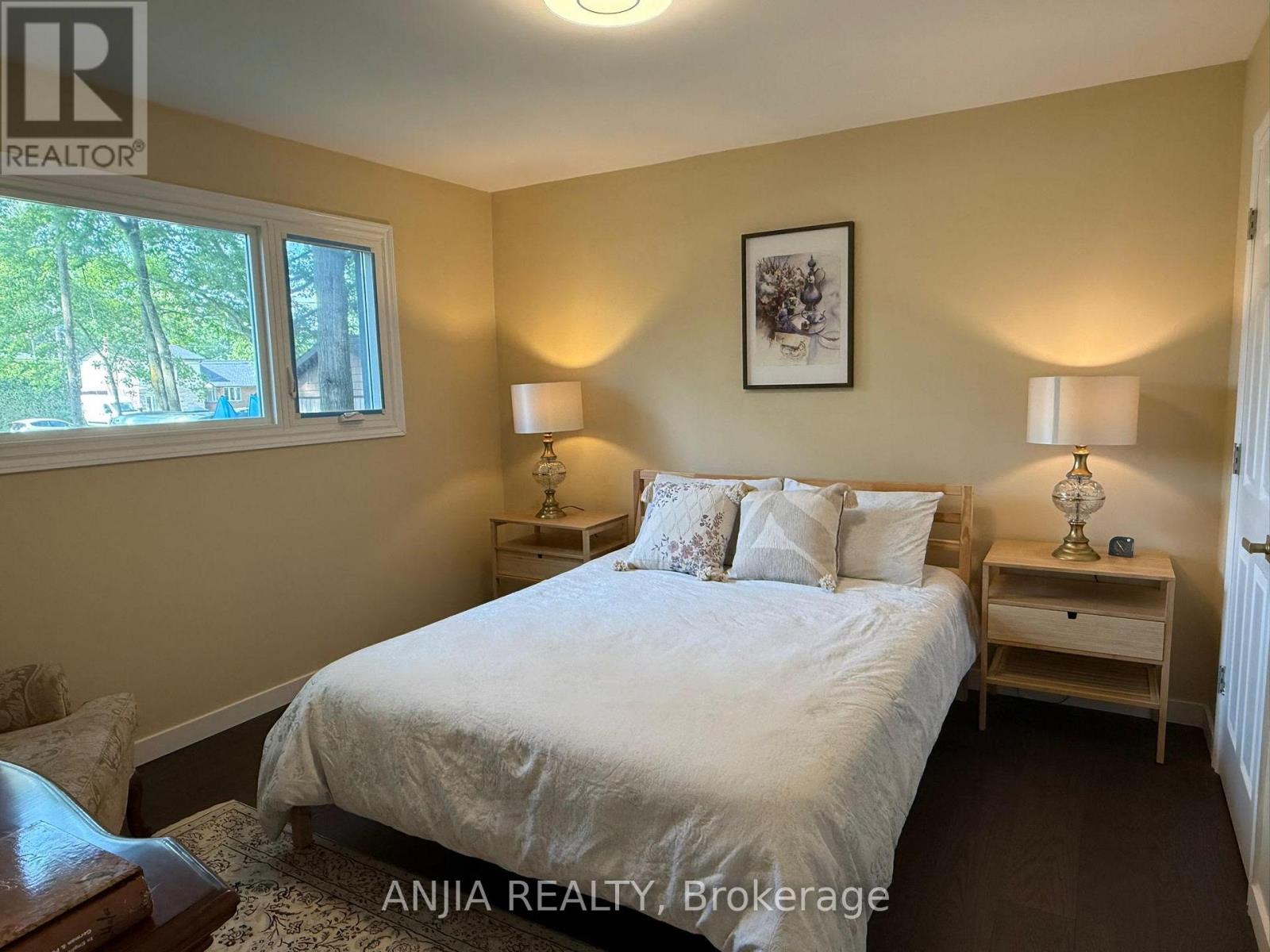 263 Queensville Side Road W, East Gwillimbury, Ontario  L9N 1A8 - Photo 24 - N12477133