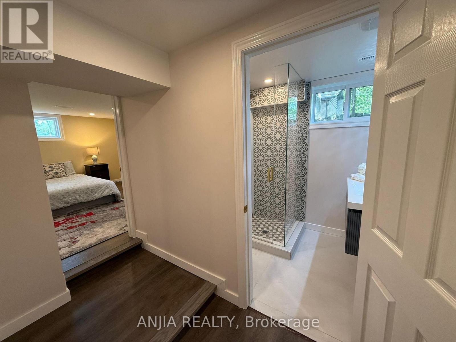 263 Queensville Side Road W, East Gwillimbury, Ontario  L9N 1A8 - Photo 40 - N12477133
